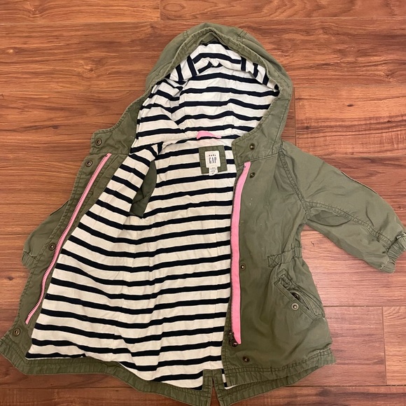 GAP fall jacket size 18-24 months - Picture 3 of 4